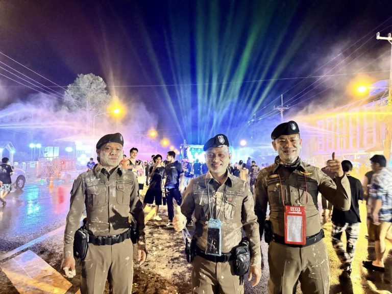 ชุดปฏิบัติการสายตรวจประจำ จ.อำนาจเจริญ ดูแลความปลอดภัย อำนวยความสะดวกให้กับประชาชนและนักท่องเที่ยว ในห้วงเทศกาลวันสงกรานต์ 2569